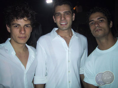 Balada: JUNIOR, PAULO, RENATO